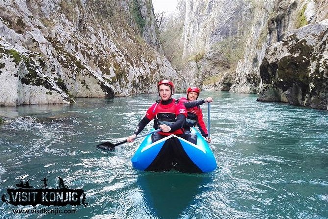 Canoeing Neretva river - The short ride to the starting point