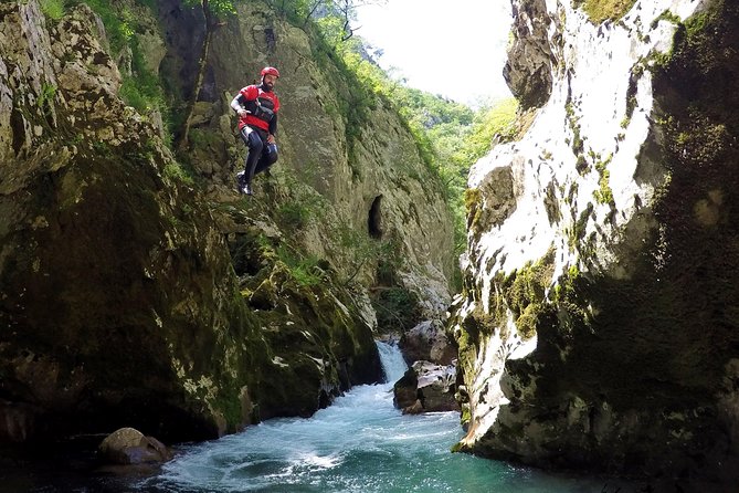 Canyoning Rakitnica river - The one-hour ride to village Dubočani