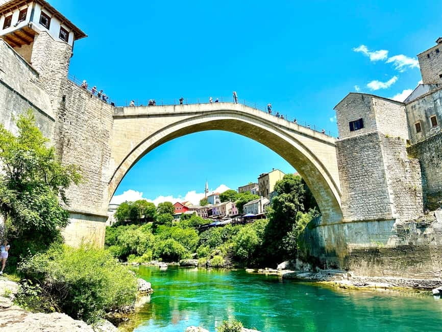 Dubrovnik: Private Tour to Mostar and Kravice Waterfalls - Entering Mostar and finding the Old Bridge