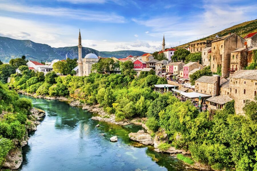 From Dubrovnik: Mostar and Medjugorje Full-Day Tour - Medjugorje and the meaning of the pilgrimage stop