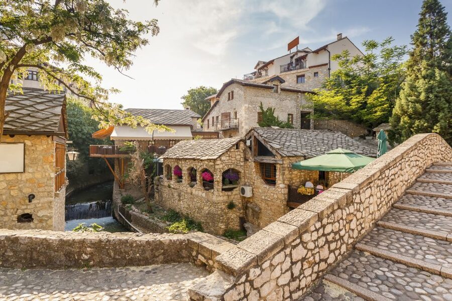 From Dubrovnik: Mostar and Medjugorje Full-Day Tour - What the guides add to a long day