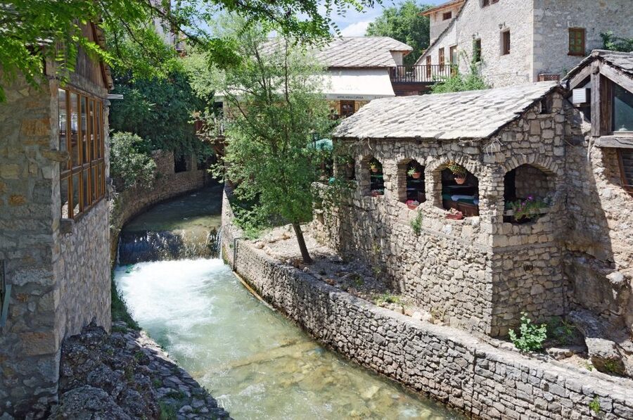 From Makarska Riviera: Day Trip to Mostar - Walking the bazaar and old-town lanes