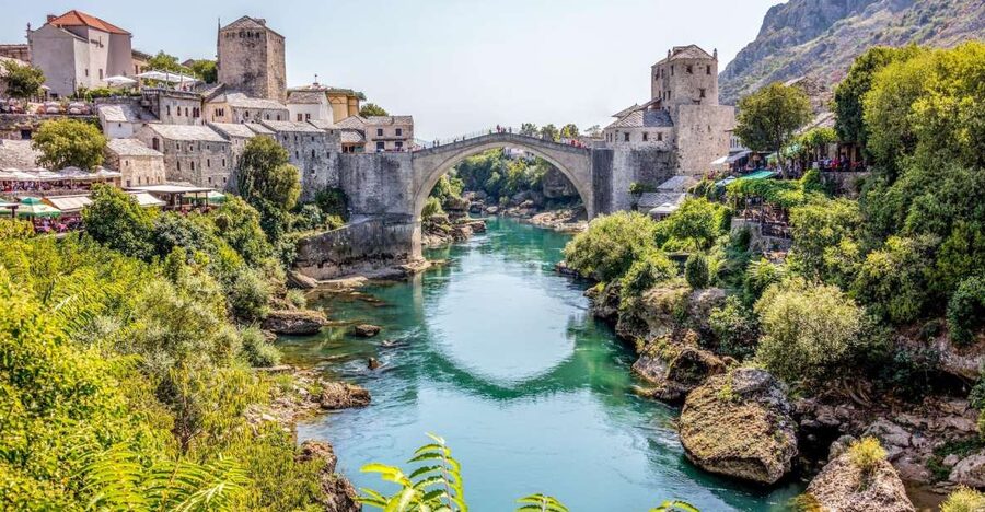From Makarska Riviera: Day Trip to Mostar - Crossing from the coast into Bosnia and Herzegovina
