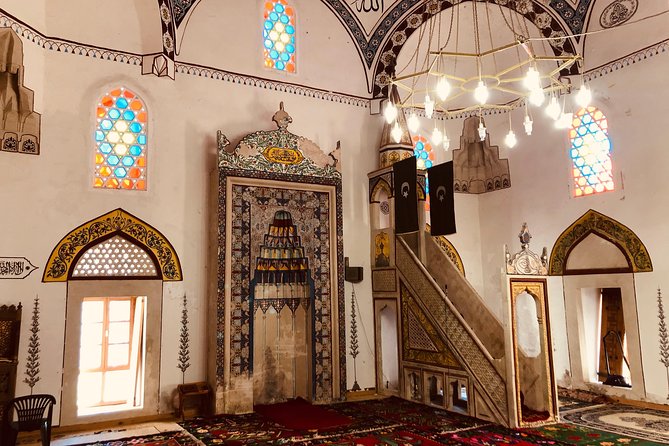 Mostar Private Walking Tour - What the guides add to the experience