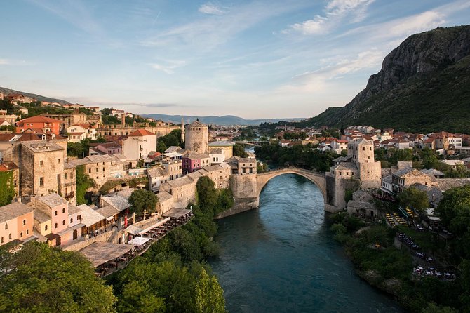 Mostar Private Walking Tour - where East meets West - Meeting the bridge jumpers at Mostar Old Bridge