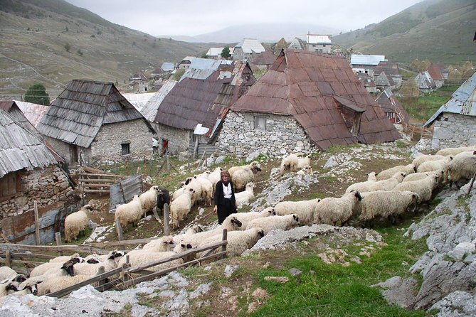 Mountain Village Lukomir Full Day Adventure Tour - From Sarajevo to Umoljani