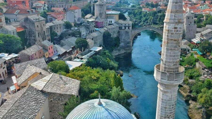 Sarajevo: One-Way Tour to Dubrovnik via Mostar - The guide can make or break this long day