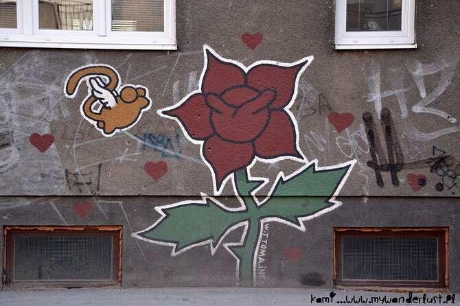 SARAJEVO STREET ART TOUR (art, history & mystery) - sARTajevo! - The Academy of Fine Arts connects old design with new stickers