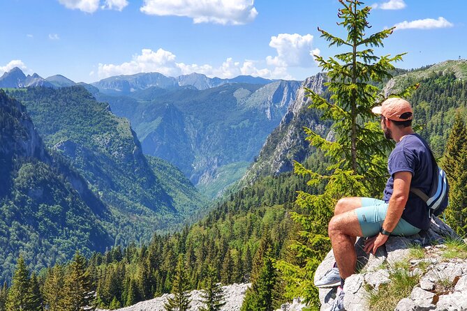 Sutjeska National Park Hike from Sarajevo - Walking down to the heart-shaped lake
