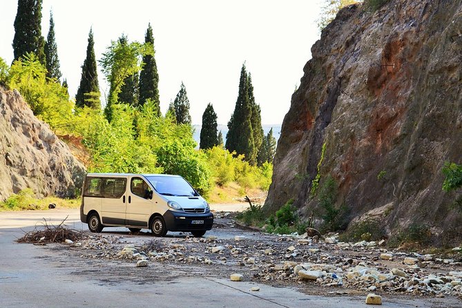 The Death of Yugoslavia Tour in Mostar - Music, personal stories, and the guide’s role