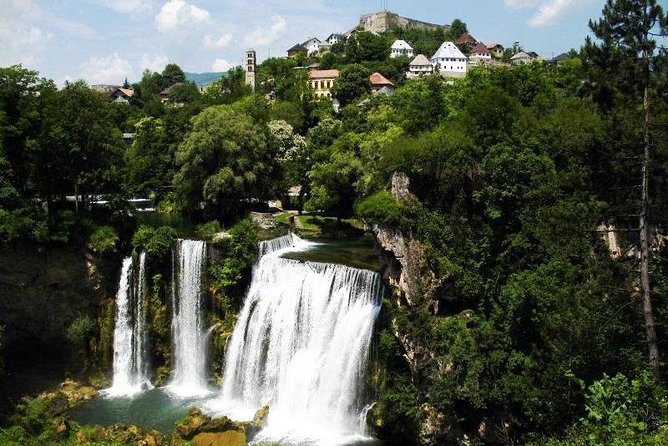 Travnik, Jajce & Pliva Lakes Day Tour From Sarajevo (fees Incl.) - Transport, timing, and what to pack