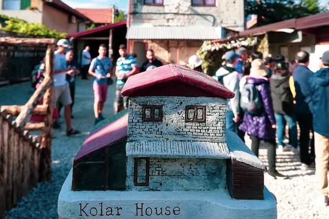 Tunnel of Hope Tour - Survival and Resilience - Starting in central Sarajevo and getting your bearings